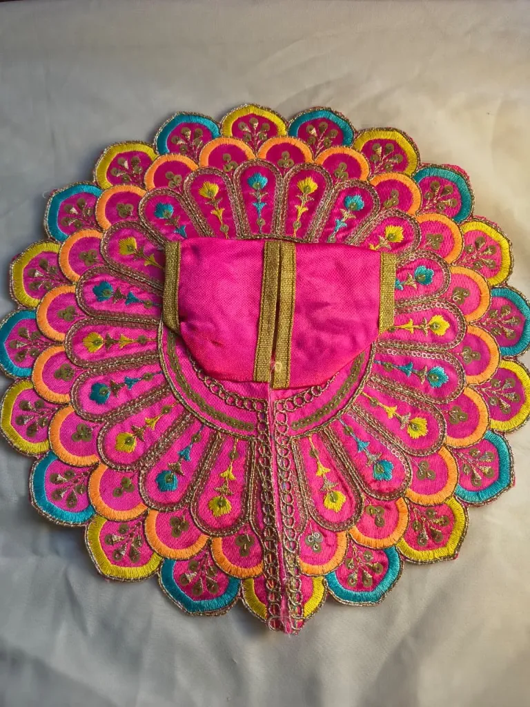 Rose bloom poshak