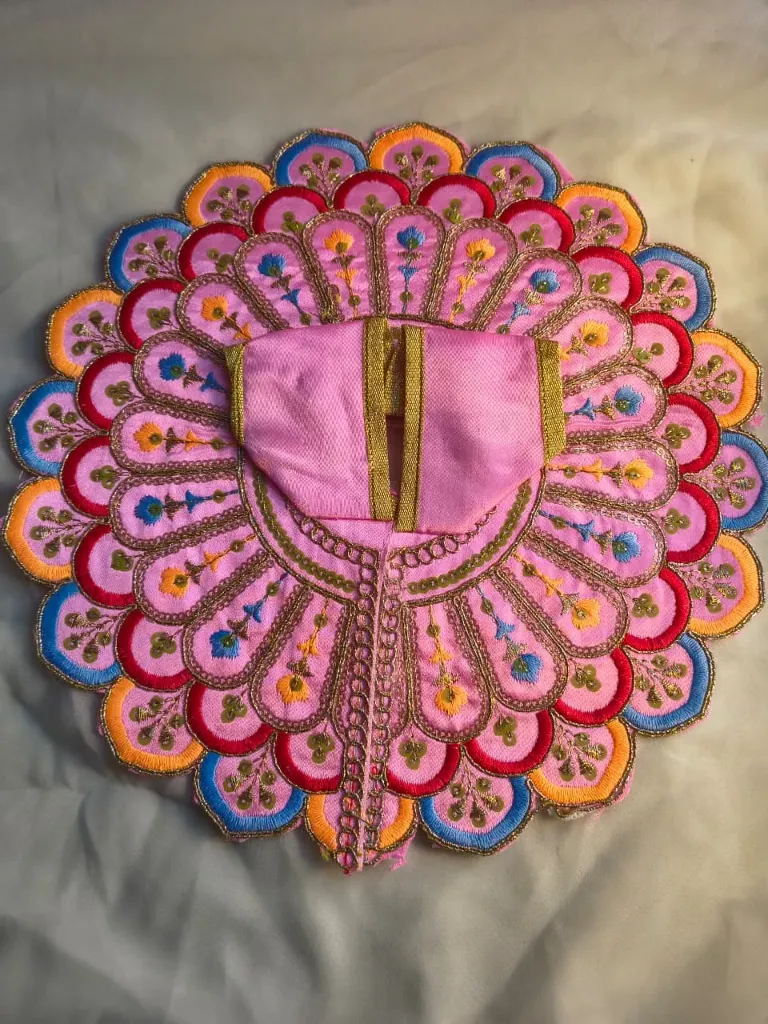 Lotus bloom poshak