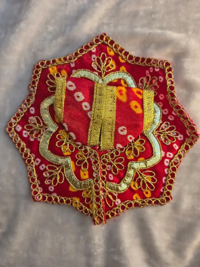 Chunri print poshak